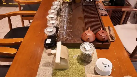豫園 新中式茶飲(露台俯瞰豫園超美景觀+沉浸式體驗茶禮+多種茶點可選+甄選茶葉)