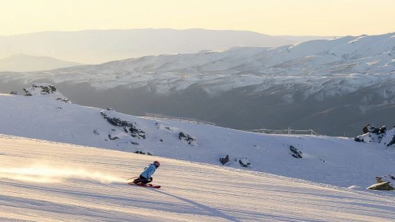 Cardrona: Single Day Ski Lift Pass and Rental Package