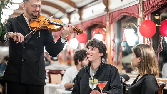 Budapest Evening Cruise with Entertainment and Drink Options