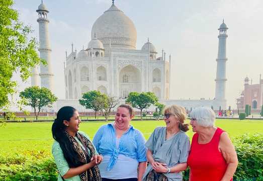 Private Taj Mahal, Agra Fort & Baby Taj Tour from Delhi by Car