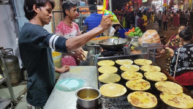 ทัวร์เดินชิมอาหารริมทางในบังกาลอร์กับผู้เชี่ยวชาญด้านอาหาร