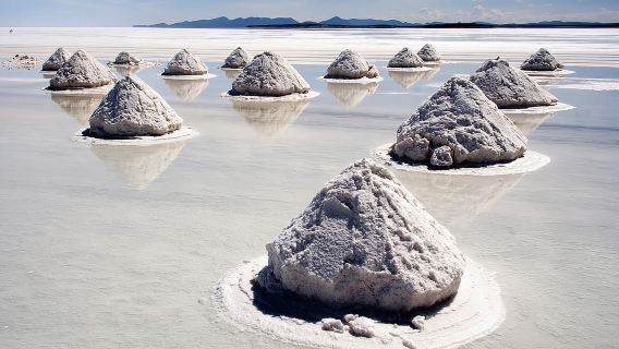 Ab Uyuni: 1-tägiger Ausflug zur Salzwüste von Uyuni und lustige Fotos
