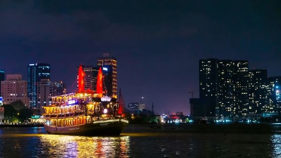 Ciudad Ho Chi Minh: Crucero con cena por el río Saigón con música en vivo
