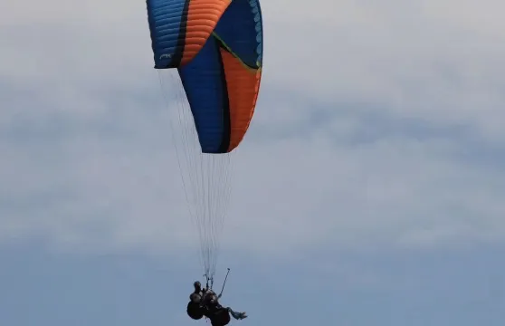 杭州金家山滑翔傘基地+鸕鳥國家滑翔傘飛行營地滑翔傘飛行體驗【專業教練帶飛+贈送GoPro影片拍攝】