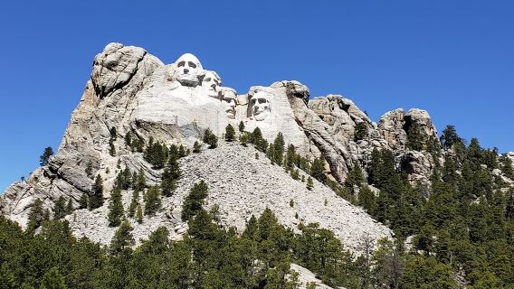ทัวร์ส่วนตัวที่ Mount Rushmore, Crazy Horse และ Custer State Park