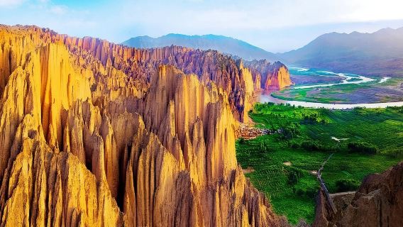 Lanzhou Private Day Tour to Yellow River Stone Forest