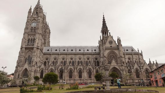 Private Quito City Tour with Panecillo´s Hill, and main churches