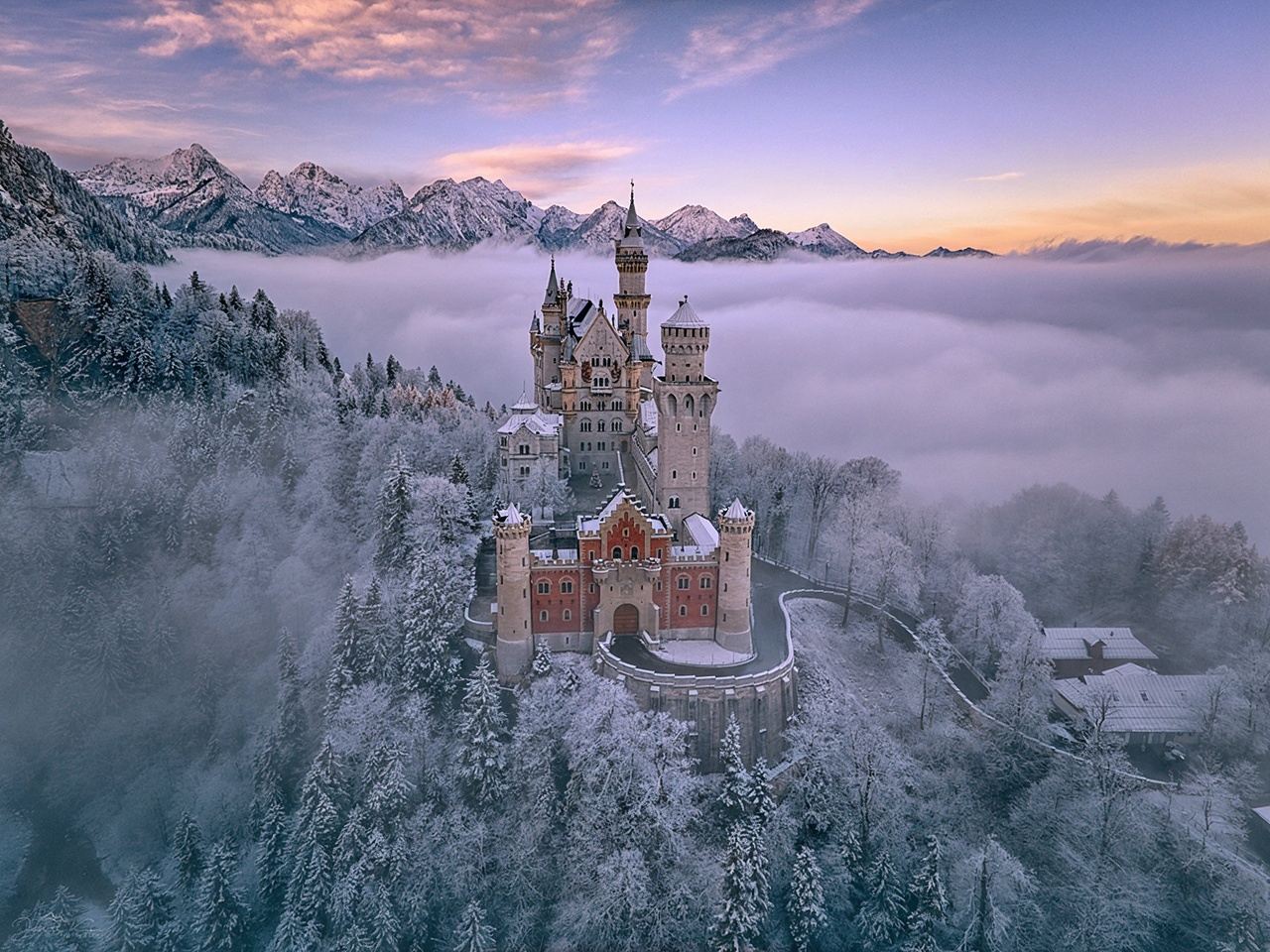Fairy-tale Castle: 1-day tour to Neuschwanstein Castle from Munich (round-trip + multilingual audio guide)