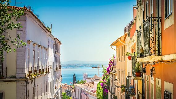 Lawatan bandar sehari penuh Lisbon dan membeli-belah dari Algarve