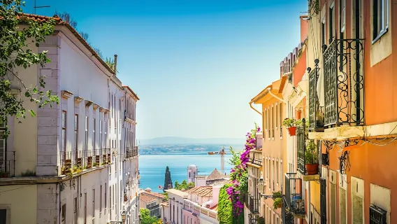 Ganztägige Stadtrundfahrt und Shopping in Lissabon ab Algarve