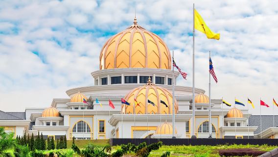 馬來西亞吉隆坡+吉隆坡國油雙峰塔+獨立廣場+茨廠街+國家皇宮 半日遊