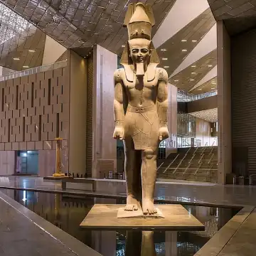 カイロ博物館 古代エジプトの秘宝 古代の秘宝が展示されている大エジプト博物館を探検｜ARAB NEWS