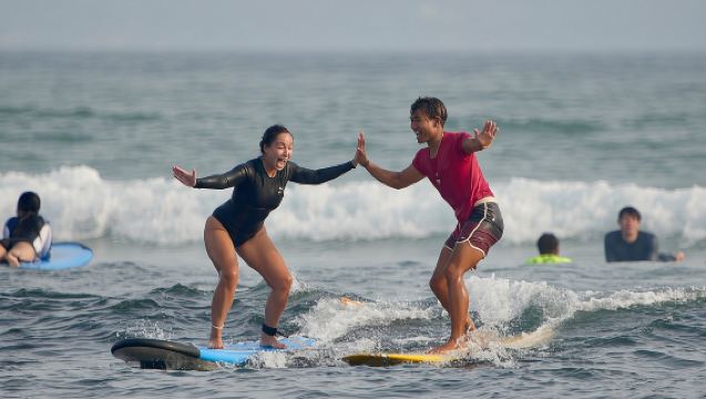 สอนโต้คลื่นส่วนตัวสำหรับผู้เริ่มต้น 2 ชั่วโมง ที่คังกู