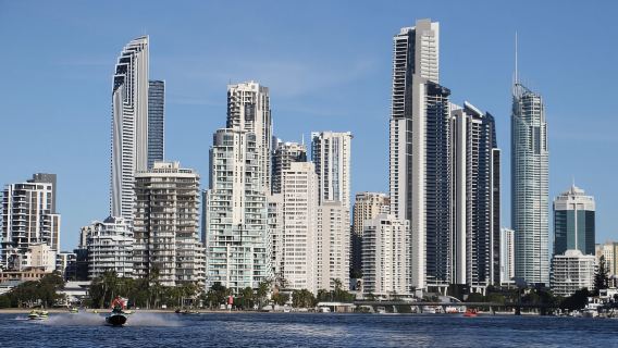 Surfers Paradise: Parasailing and Jet Ski Tour Package