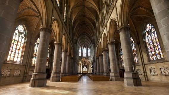 Linz: Tur Berpemandu Pribadi ke Gereja & Kota Tua