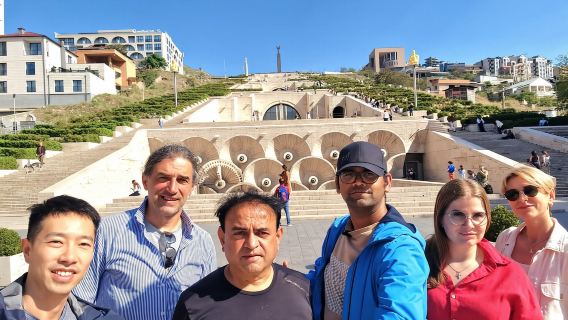 Armenia. Akhpat, Dilijan, Sevan, cascata Yerevan da Tbilisi