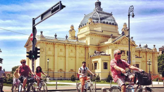 Terbaik dari Zagreb: Tur Bersepeda 4 Jam