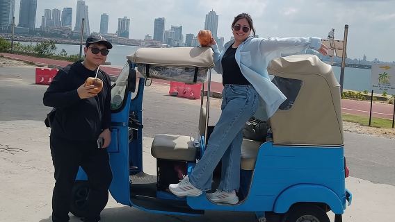 Colombo Guida privataTour in Tuk Tuk Mattina Sera Tutto incluso