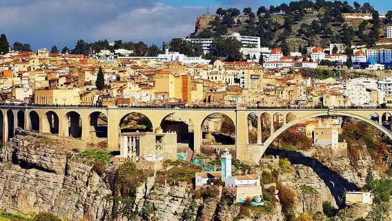 "Best of Constantine City" โดย Fancyellow