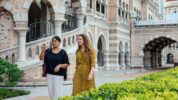 Highlights & Hidden Gems With Locals: Best of Kuala Lumpur Private Tour