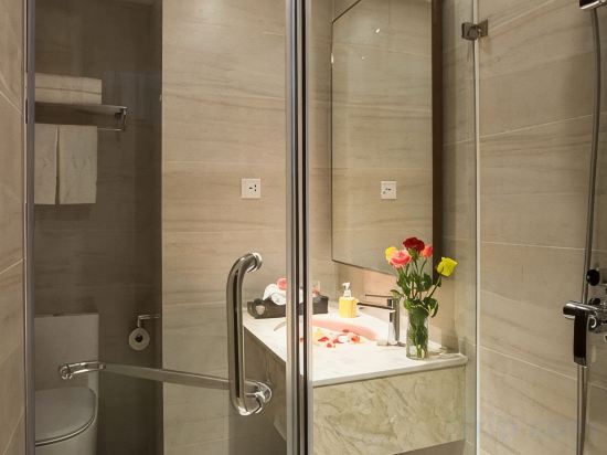DTX Hotel Nha Trang - Tap to explore photos