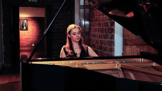 Everyday concerts of Chopin's music at the Old Town in Warsaw