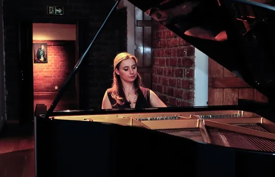 華沙老城每天都會舉辦蕭邦音樂會。