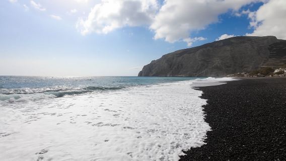 Santorini Island Tour: Oia + Capital Fira + Traditional Village Pyrgos + Black Beach