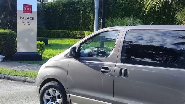 บริการรับส่งส่วนตัวจากสนามบินลิเบเรียไปยังโรงแรม RIU Guanacaste