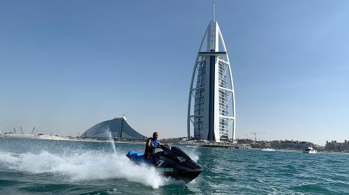 Dubai : Jet Ski Ride to Burj Khalifa & Burj Al Arab with Juice 3