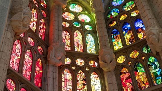 Sagrada Familia Rehberli Turu ile Bilet Sırasını Atlayarak Erişim