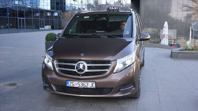 Privater Einwegtransfer zum oder vom Flughafen Zagreb