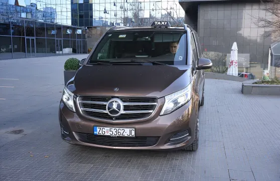 薩格勒布機場單程私人接送服務（往返機場）