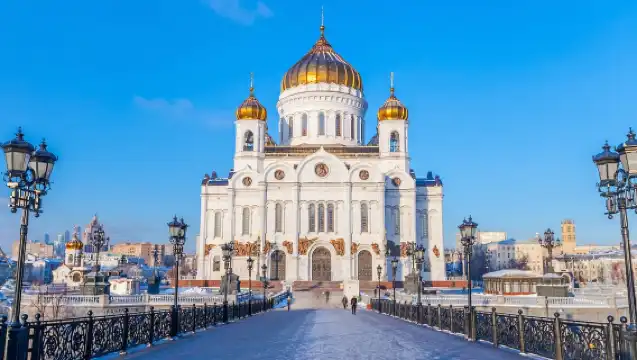 Российские услуги по индивидуальному заказу: переводы с китайского на русский / туризм для посещения родственников / краткосрочная иммиграция / нотариальное заверение для образовательных поездок и учебы