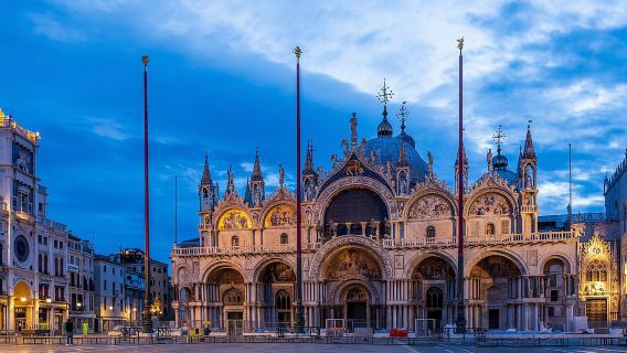 Basilika Santo Markus & Istana Doge Lewati Antrean Maksimal 8 orang