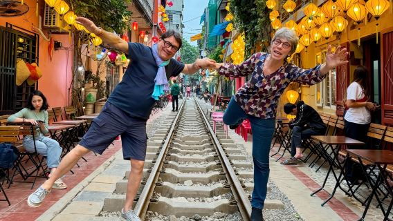 Hanoi Walking Food Tour with Train Street Visit