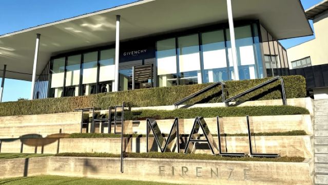 義大利佛羅倫斯The Mall Firenze包車購物一日遊