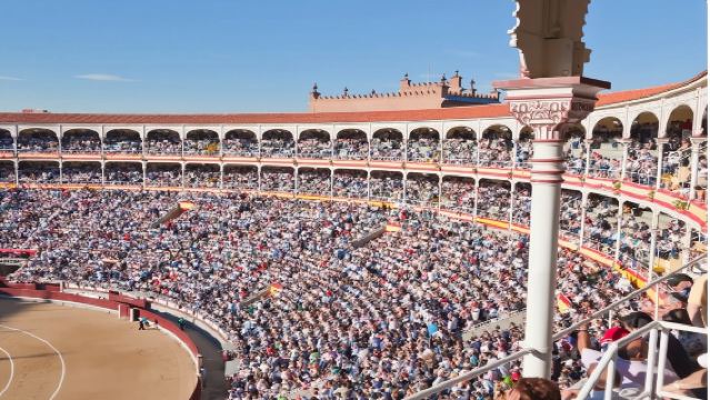 馬德里皇宮＋聖地亞哥·伯納烏體育場＋拉斯班塔斯鬥牛場