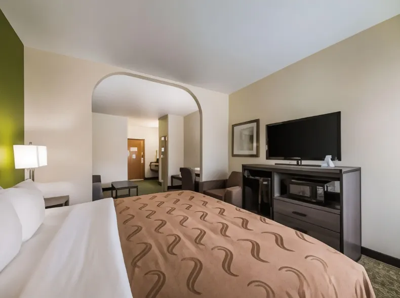 Quality Suites San Antonio Brooks City Base