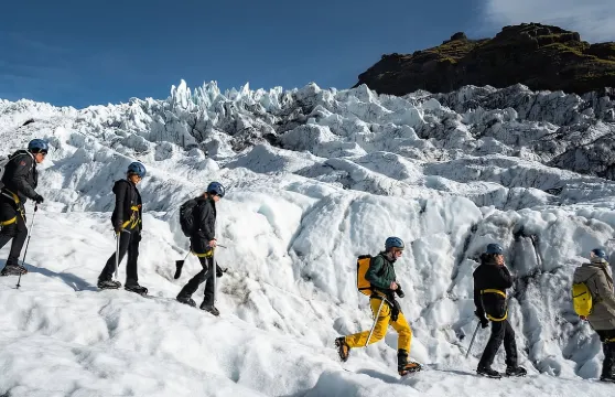 冰島瓦特納冰川斯卡夫塔山法爾冰川徒步或攀岩或藍冰洞吉普車體驗可選