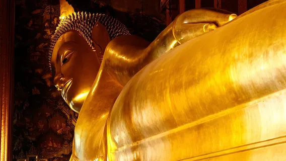 Featured tour with 298 reviews: Top 3 Must-see Temples in Bangkok Private Tour [Optional Luxury]