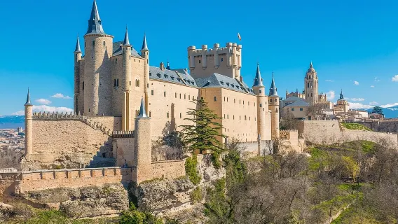 Da Madrid ad Avila e Segovia: tour di un giorno intero dei punti salienti