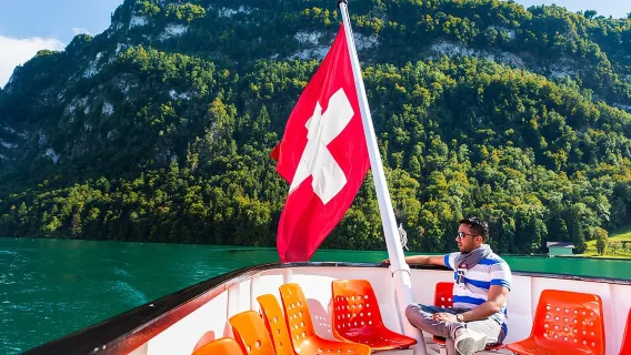 Recorrido a pie y en barco por Lucerna: La mejor experiencia suiza