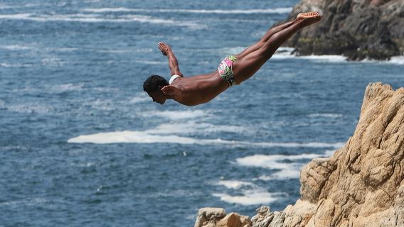 4Hrs City Tour Exclusively for Hotels, Divers, Chapel & Mural.