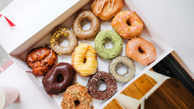 2-hour donut tour of Vancouver's downtown with Gastown