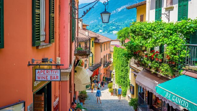Italy and Switzerland Day Trip: Lake Como, Bellagio & Lugano from Milan