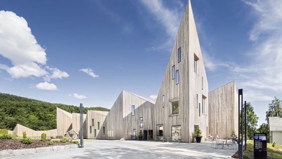 Historisch en Cultureel Museum van Romsdal + Bezienswaardigheden in Florida + privétour met gecharterde auto Eagle Road