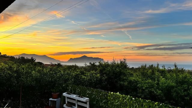 Cooking class in a villa with Palermo view