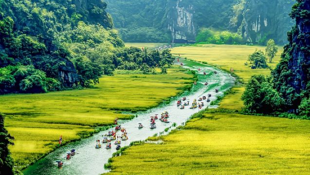 Luxury Full Day Ninh Binh Tour From Hanoi