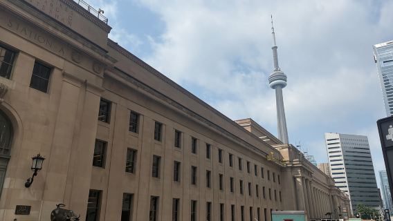 Toronto: Recorrido informal por tierra, cielo y mar